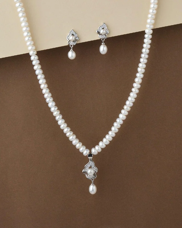 women's multi-strand necklace -Elegant Real Pearl Necklace Set S23549