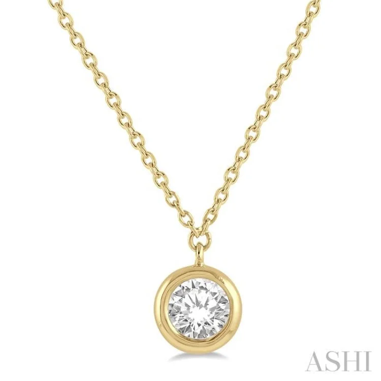 women's birthstone necklace -1/10 ctw Round Cut Diamond Necklace in 14K Yellow Gold