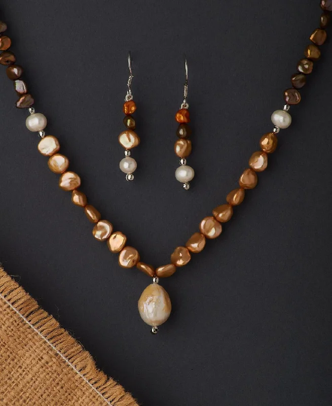 women's tribal necklace -Elegant Dyed Pearl Necklace Set