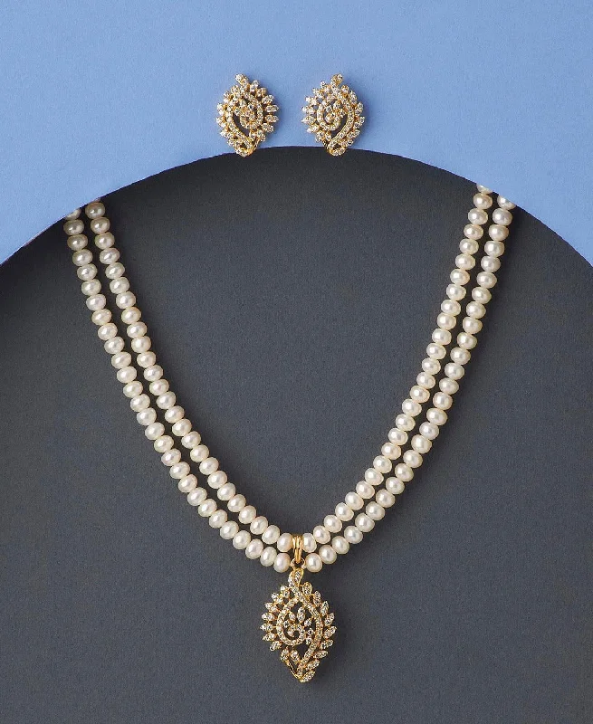 women's pearl necklace -Exquisite Pearl Necklace Set