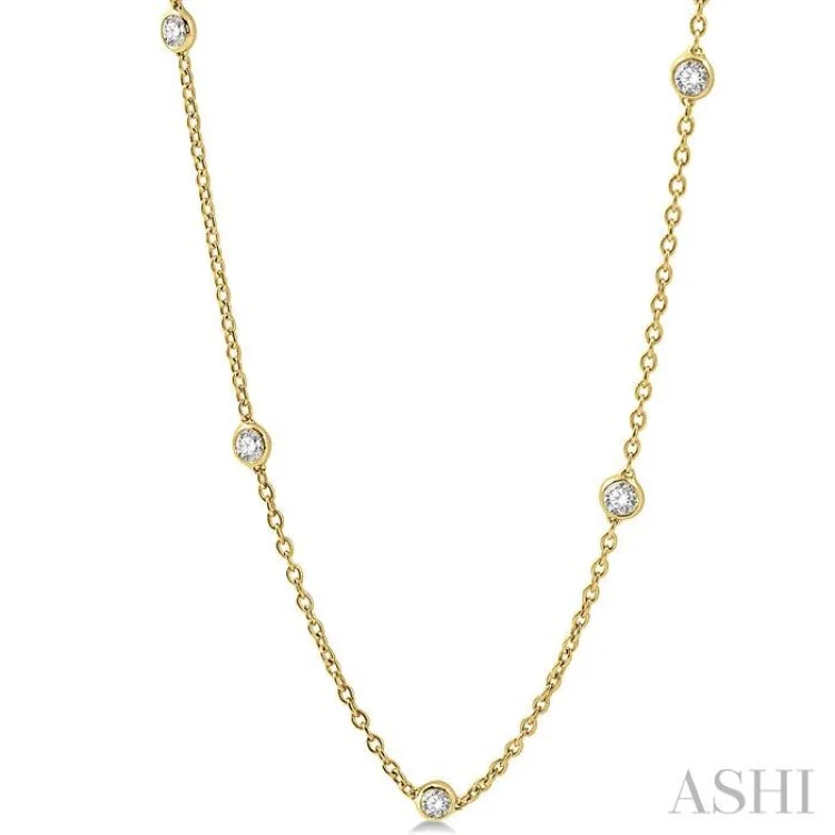 women's long chain necklace -1 1/2 Ctw Round Cut Diamond Fashion Necklace in 14K Yellow Gold