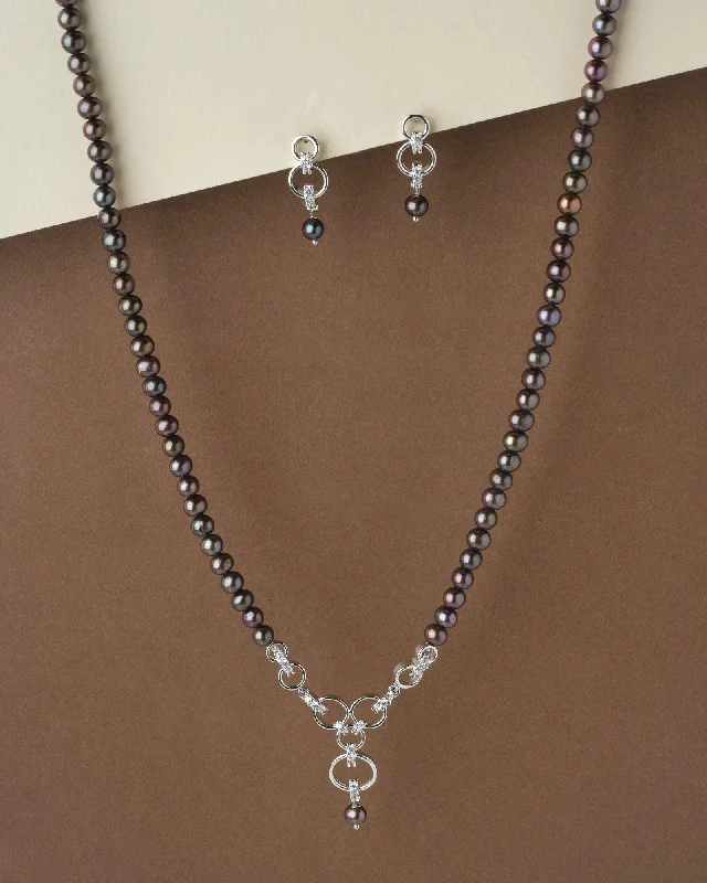 women's delicate necklace -Exquisite Real Pearl Necklace Set