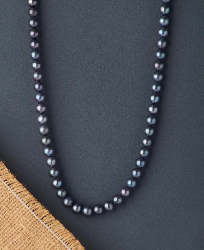 women's statement pendant necklace -Elegant Black Pearl Necklace