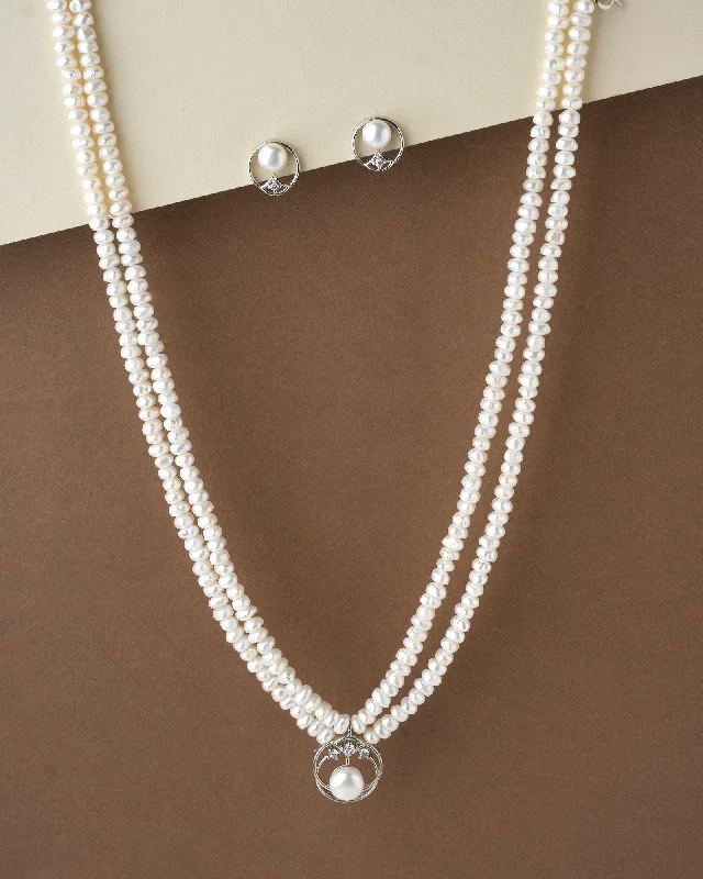 women's pearl necklace -Fashionable Trendy Pearl Necklace Set