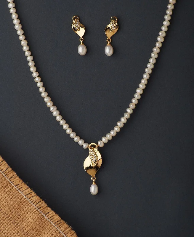 women's snake chain necklace -Elegant Real Pearl Necklace Set