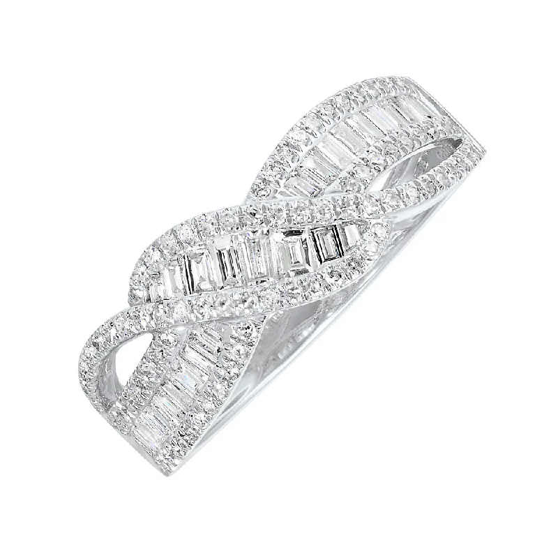 heirloom engagement rings -14KT WHITE GOLD DIAMOND (3/4CTW) RING